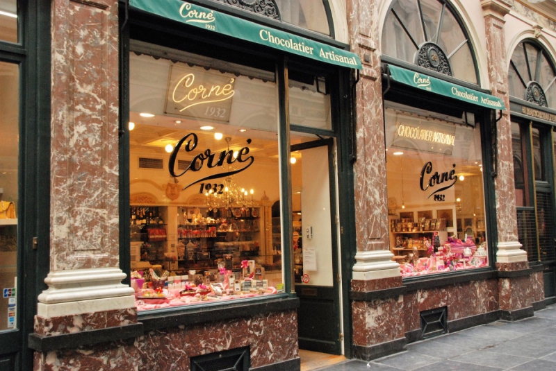 patisserie-MALAUSSENE-min_chocolate_chocolaterie_shop_luxury_chic_gallery_brussels_belgium-558146