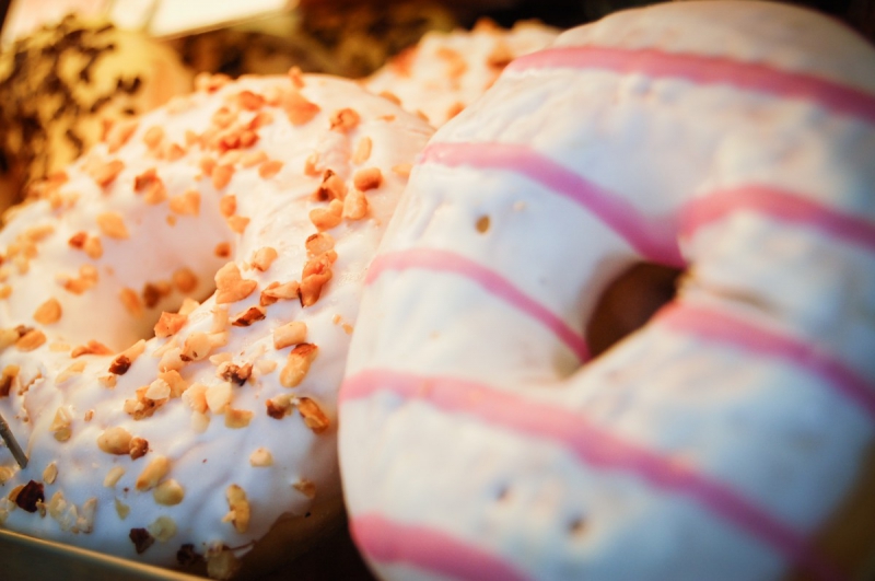 patisserie-MALAUSSENE-min_donuts_sweets_pastries_pastry_shop_cake_cakes_bakery_eating-987656